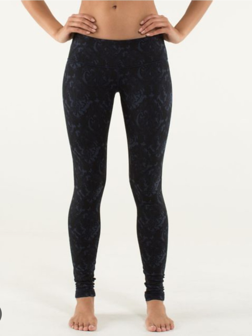Lululemon wunder under leggings size 4